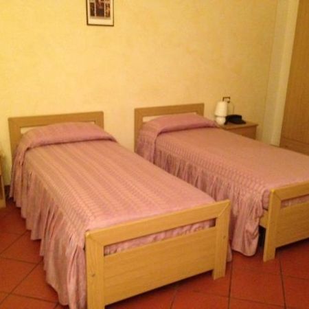 Albergo Ristorante La Scaiola Nuvolera Eksteriør bilde